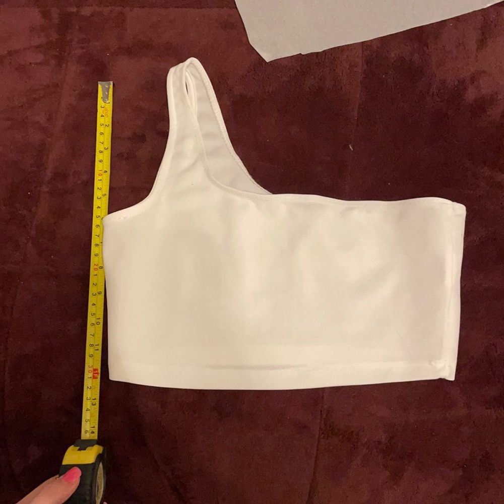 white one shoulder tank